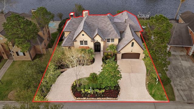 27 Pleasure Cove Drive, The Woodlands, TX 77381