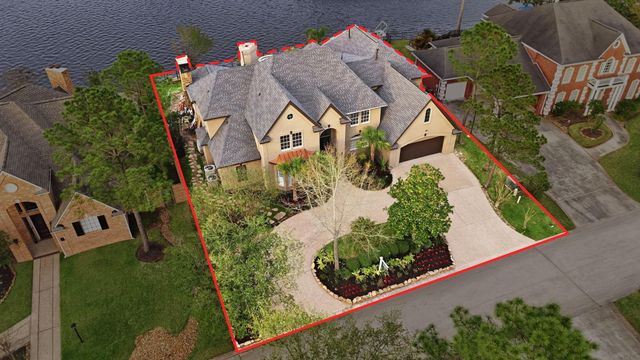 27 Pleasure Cove Drive, The Woodlands, TX 77381