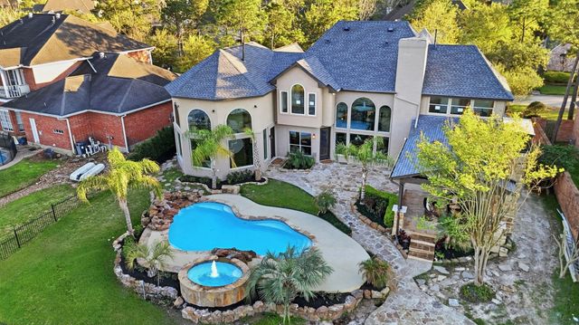 27 Pleasure Cove Drive, The Woodlands, TX 77381