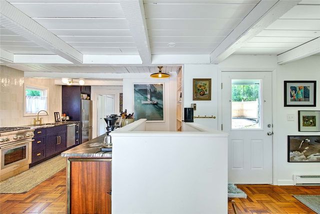 33 West Main Road, Little Compton, RI 02837