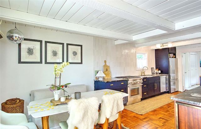 33 West Main Road, Little Compton, RI 02837