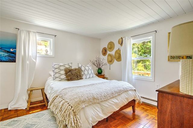 33 West Main Road, Little Compton, RI 02837
