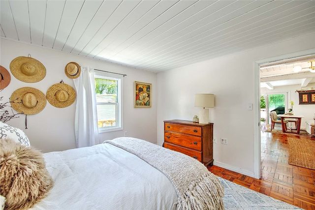 33 West Main Road, Little Compton, RI 02837
