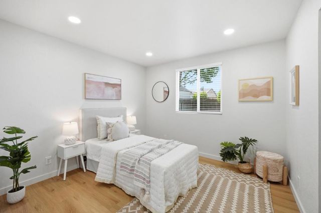 49 Hermitage Lane, Hayward, CA 94544