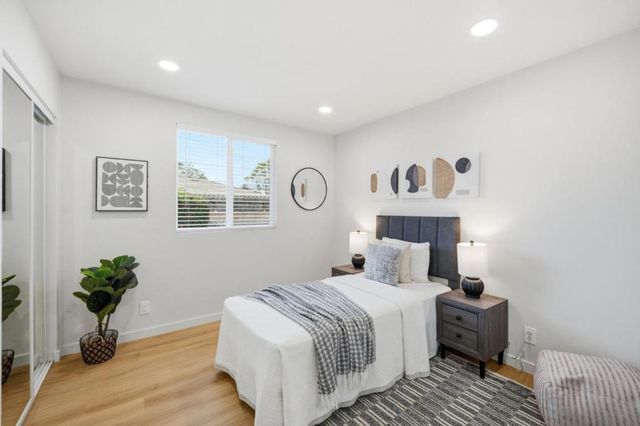 49 Hermitage Lane, Hayward, CA 94544