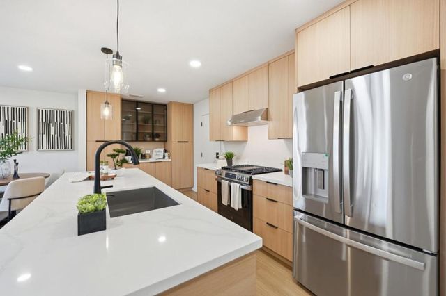 49 Hermitage Lane, Hayward, CA 94544