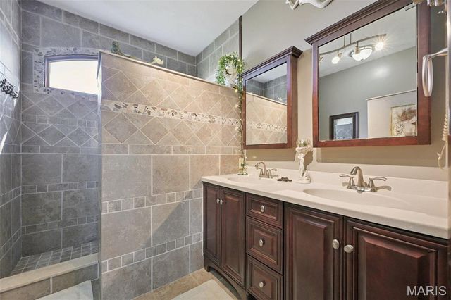 312 E Madison Street, Millstadt, IL 62260