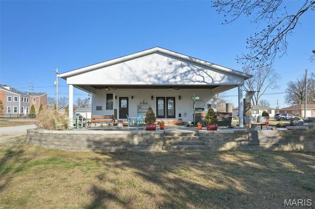 312 E Madison Street, Millstadt, IL 62260