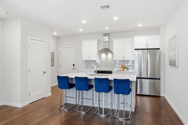 267 Old Colony 511, Boston, MA 02127