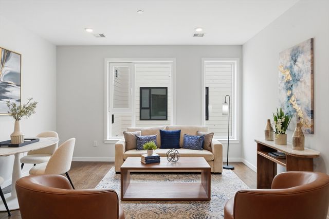 267 Old Colony 511, Boston, MA 02127