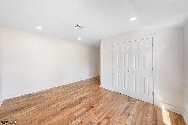 77 Greenbrook Rd, Middlesex Boro, NJ 08846