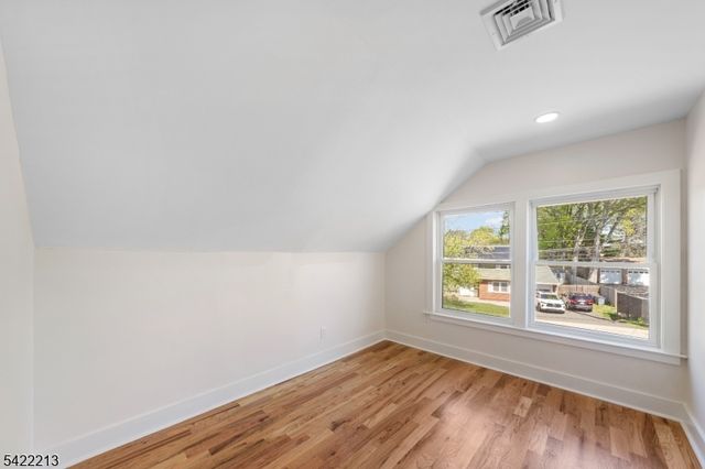 77 Greenbrook Rd, Middlesex Boro, NJ 08846