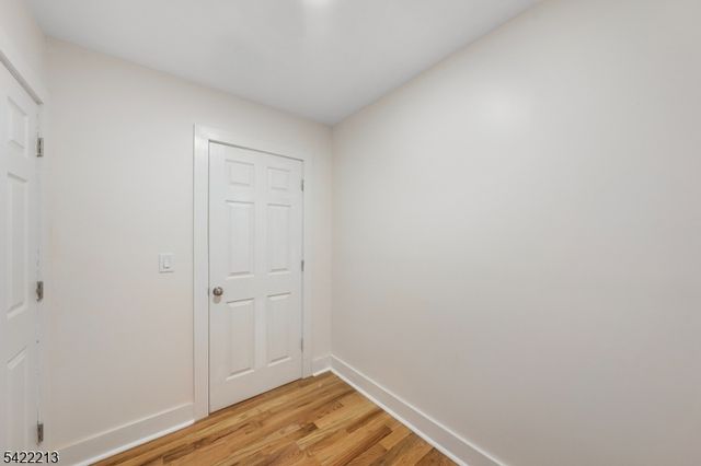77 Greenbrook Rd, Middlesex Boro, NJ 08846