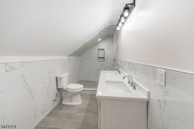 77 Greenbrook Rd, Middlesex Boro, NJ 08846