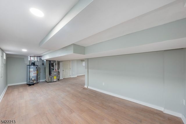 77 Greenbrook Rd, Middlesex Boro, NJ 08846
