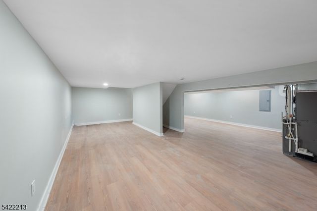 77 Greenbrook Rd, Middlesex Boro, NJ 08846