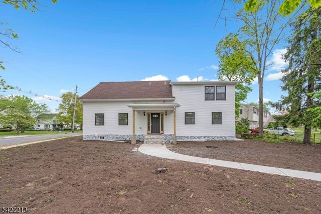 77 Greenbrook Rd, Middlesex Boro, NJ 08846