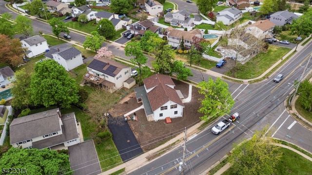 77 Greenbrook Rd, Middlesex Boro, NJ 08846
