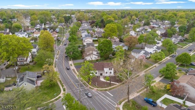77 Greenbrook Rd, Middlesex Boro, NJ 08846