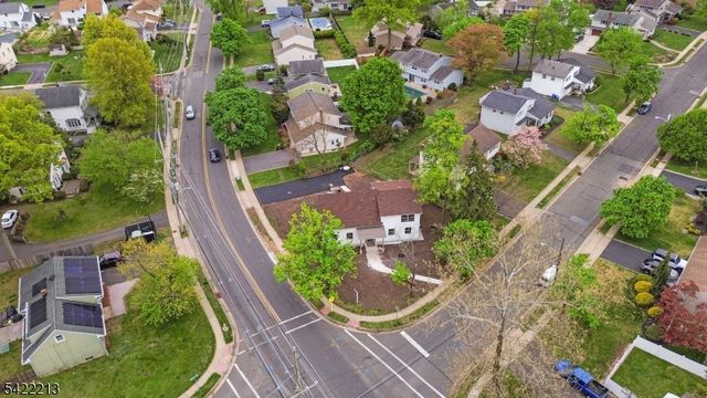 77 Greenbrook Rd, Middlesex Boro, NJ 08846