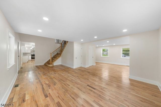 77 Greenbrook Rd, Middlesex Boro, NJ 08846