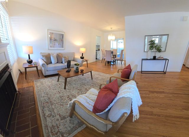 1142 Oakwood Ave, Vallejo, CA 94591