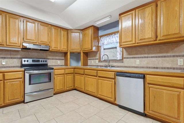 1928 Yvonne Drive, Lake Charles, LA 70615