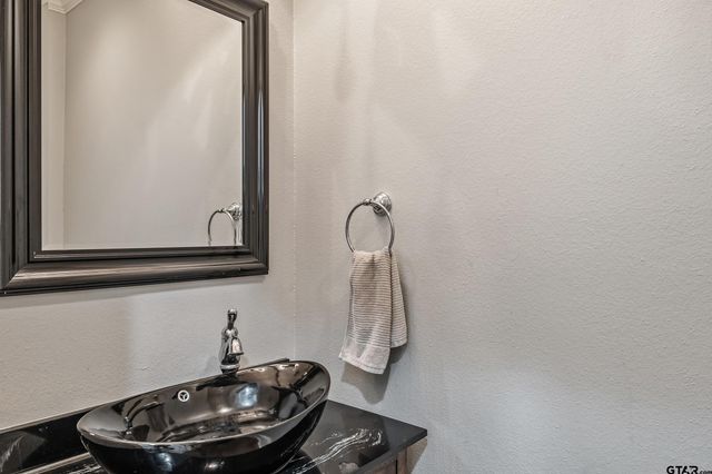 18834 Elderberry Ct, Flint, TX 75762