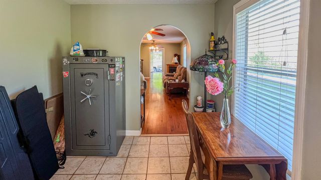 22560 HWY 64 HWY, Somerville, TN 38068
