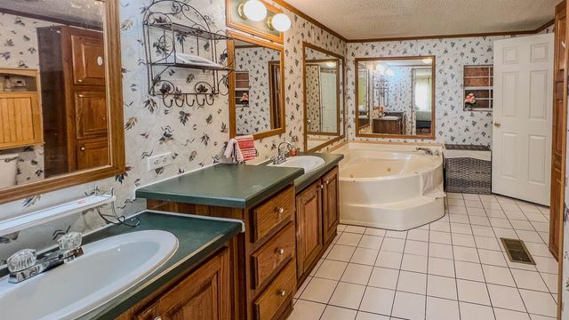 22560 HWY 64 HWY, Somerville, TN 38068