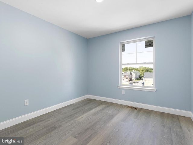 590 W THIRTIETH ST, Wilmington, DE 19802