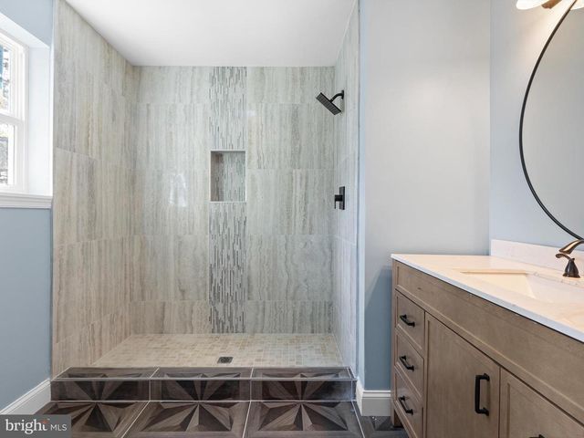 590 W THIRTIETH ST, Wilmington, DE 19802