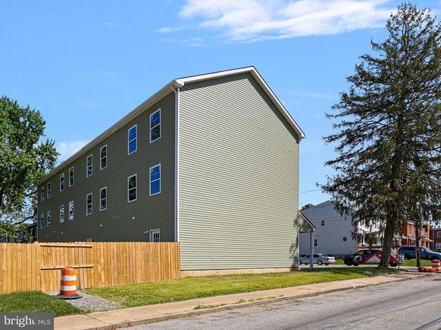 590 W THIRTIETH ST, Wilmington, DE 19802