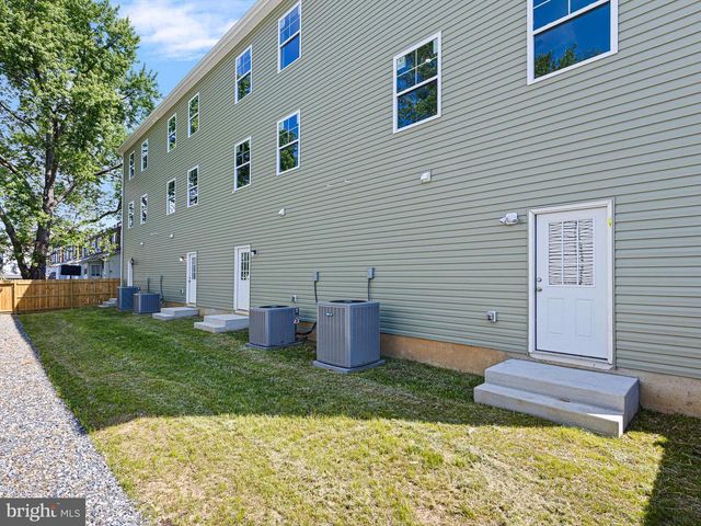 590 W THIRTIETH ST, Wilmington, DE 19802