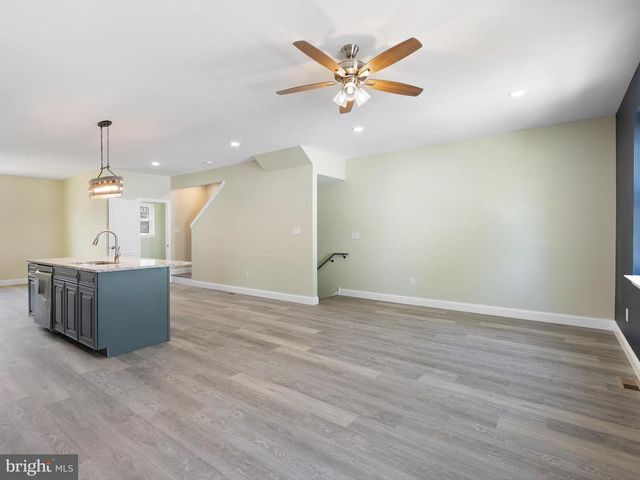 590 W THIRTIETH ST, Wilmington, DE 19802