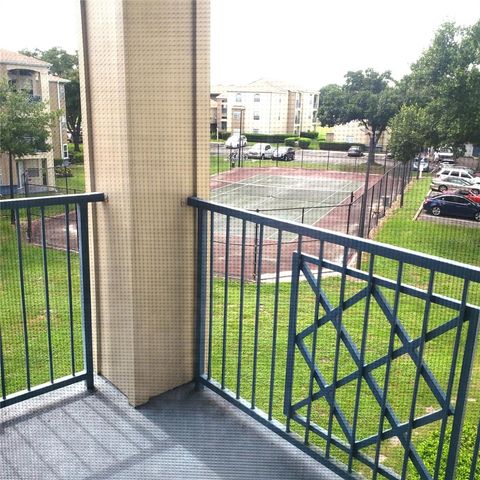 7280 WESTPOINTE BOULEVARD 831, Orlando, FL 32835