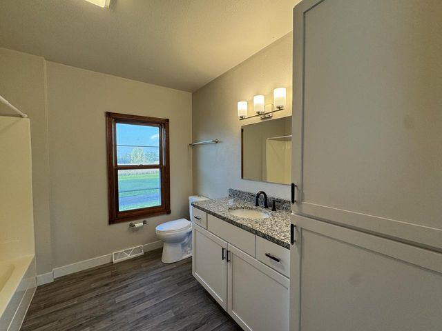 N5151 County Road J, Bangor, WI 54614