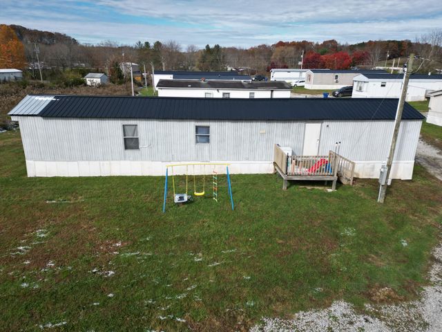 83,90,106,111,118,127,132 Maverick Drive 1-10, London, KY 40744