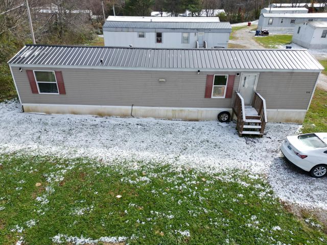 83,90,106,111,118,127,132 Maverick Drive 1-10, London, KY 40744