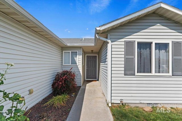 2411 Gosling Street, Caldwell, ID 83605