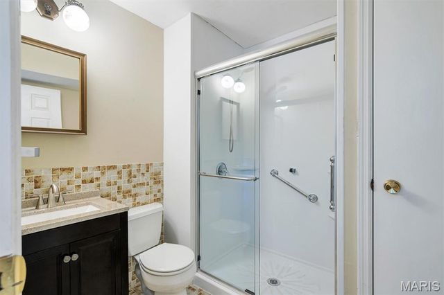 5615 Chalet Manor Court, St Louis, MO 63129