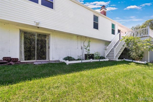 5615 Chalet Manor Court, St Louis, MO 63129