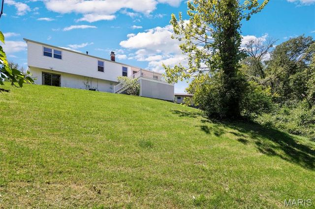 5615 Chalet Manor Court, St Louis, MO 63129