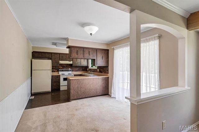 5615 Chalet Manor Court, St Louis, MO 63129