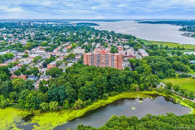 220-55 46th Avenue 5A, Bayside, NY 11361
