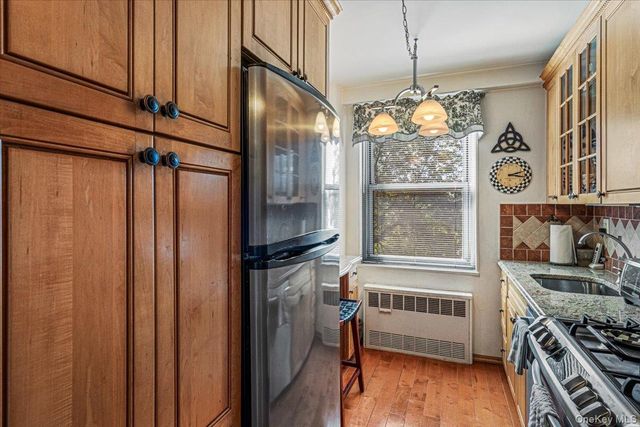 220-55 46th Avenue 5A, Bayside, NY 11361