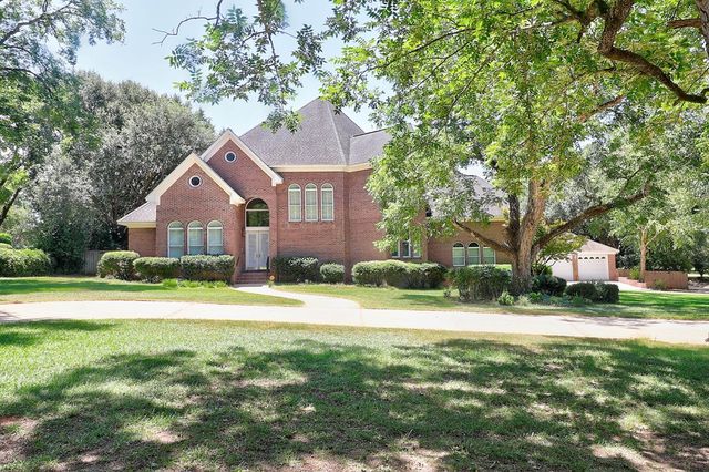 221 Asphodel Drive, Dothan, AL 36303