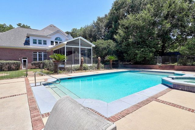 221 Asphodel Drive, Dothan, AL 36303