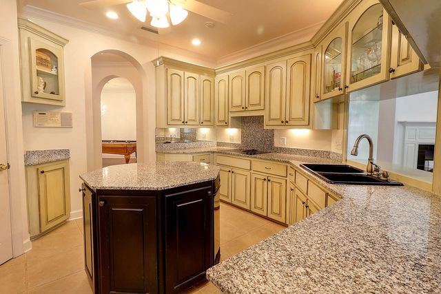 221 Asphodel Drive, Dothan, AL 36303