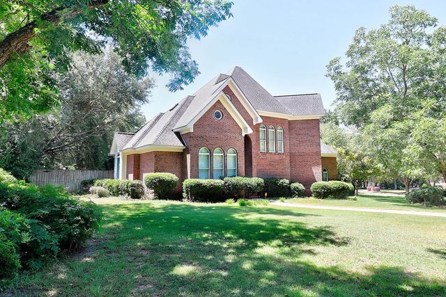 221 Asphodel Drive, Dothan, AL 36303